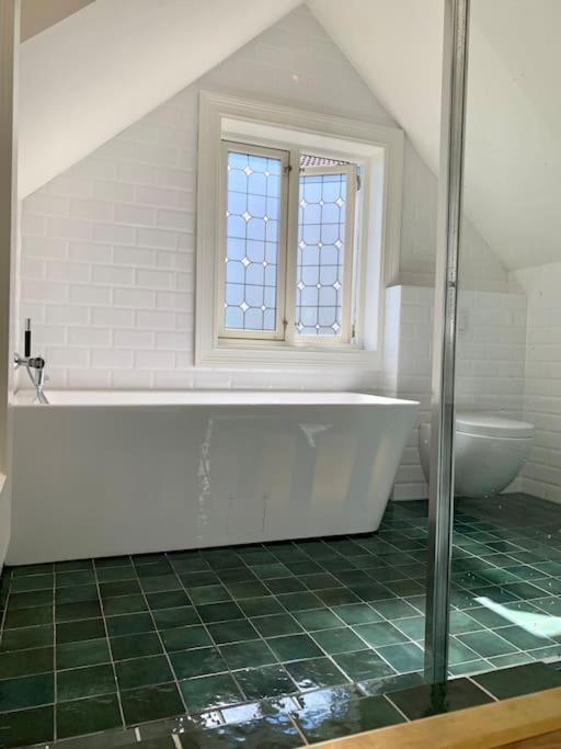Big 10 Min Walk From Citycenter-swimmingpool Villaer *