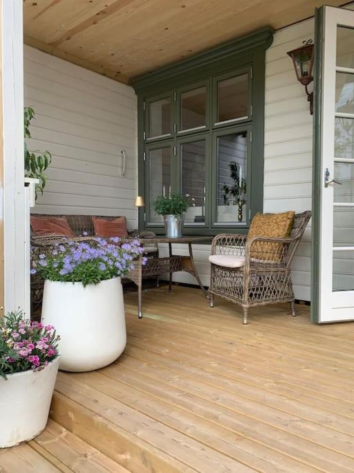 Villaer Big 10 Min Walk From Citycenter-swimmingpool Stavanger